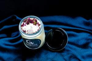Mon Amour Jar Top BlackBG