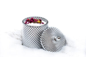 Mon Amour SilverLuxe Open WhiteBG